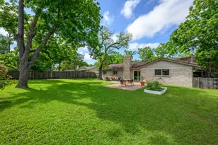 2210 Kenbridge Dr, Austin, TX 78757 - Photo 31
