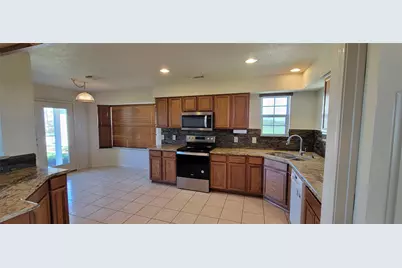 10616 Doyle Road, Del Valle, TX 78617 - Photo 3