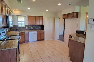 10616 Doyle Rd, Del Valle, TX 78617 - Photo 5