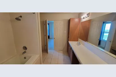 10616 Doyle Road, Del Valle, TX 78617 - Photo 11