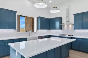 259 Hydrangea Dr, Smithville, TX 78957 - Photo 7