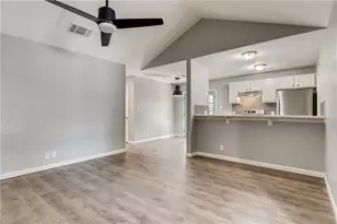 102 Nicole Cove, Round Rock, TX 78664 - Photo 5