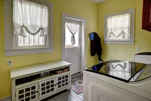 338 W Crockett St, La Grange, TX 78945 - Photo 15