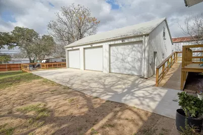 338 W Crockett Street, La Grange, TX 78945 - Photo 23