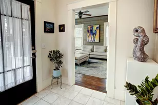 338 W Crockett St, La Grange, TX 78945 - Photo 3