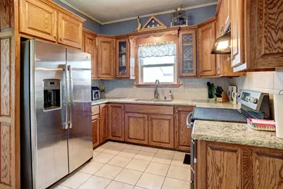 338 W Crockett Street, La Grange, TX 78945 - Photo 5