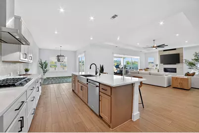 200 Alava Way, Liberty Hill, TX 78642 - Photo 11