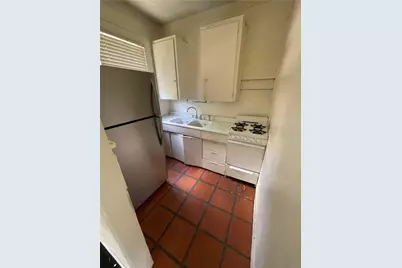 3205 Helms Street #201, Austin, TX 78705 - Photo 3