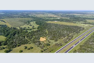 6417 County Road 240, Waelder, TX 78959 - Photo 31