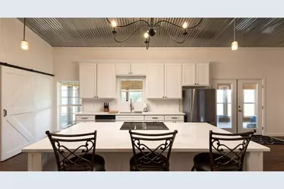 6417 County Road 240, Waelder, TX 78959 - Photo 7