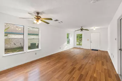 806 Cactus Bend Drive, Pflugerville, TX 78660 - Photo 3
