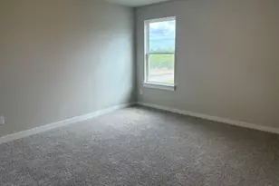 101 Greinert Dr, Taylor, TX 76574 - Photo 7