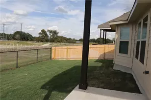 913 Wolcott Dr, Leander, TX 78641 - Photo 33