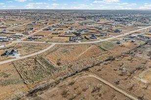 255 Bianca Cir, Del Valle, TX 78617 - Photo 11