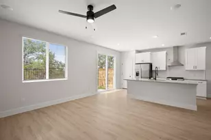 17407 Homestead Haven Dr, Bee Cave, TX 78738 - Photo 5