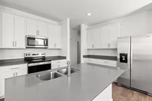 401 The Duke Dr, Jarrell, TX 76537 - Photo 7