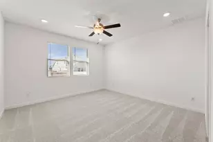 401 The Duke Dr, Jarrell, TX 76537 - Photo 11