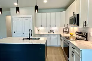 104 Waimanalo Ln, Bastrop, TX 78602 - Photo 11