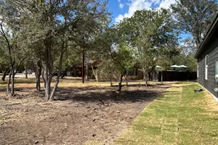 104 Waimanalo Ln, Bastrop, TX 78602 - Photo 33