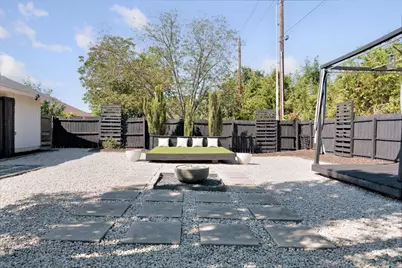 5261 Meadow Creek Drive, Austin, TX 78745 - Photo 29