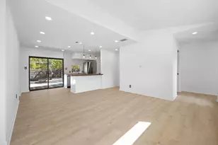 5261 Meadow Creek Dr, Austin, TX 78745 - Photo 11