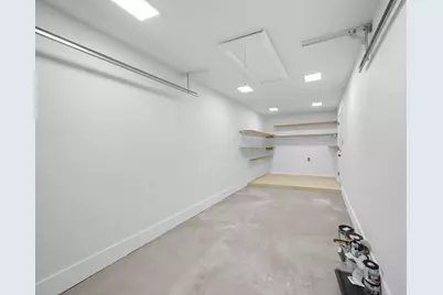 5261 Meadow Creek Drive, Austin, TX 78745 - Photo 33