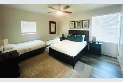 2307 E 2nd Street #A, Austin, TX 78702 - Photo 9