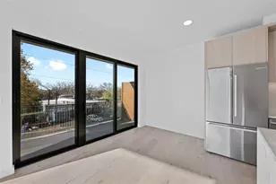 2209 S 1st St, Austin, TX 78704 - Photo 7