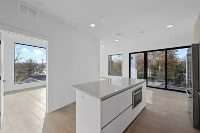 2209 S 1st Street #321, Austin, TX 78704 - Photo 9