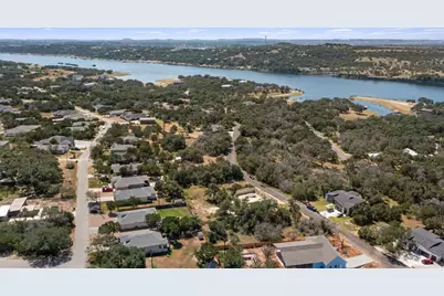 21710 Cardinal Avenue, Lago Vista, TX 78645 - Photo 15