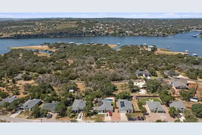 21710 Cardinal Avenue, Lago Vista, TX 78645 - Photo 11