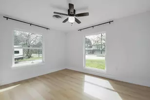 2300 Fair Oaks Dr, Austin, TX 78745 - Photo 19