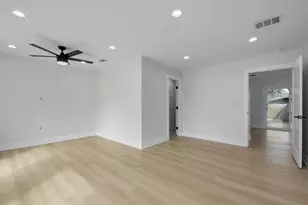 2300 Fair Oaks Dr, Austin, TX 78745 - Photo 13