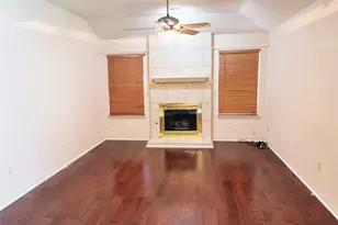 17820 Park Valley Dr, Round Rock, TX 78681 - Photo 5