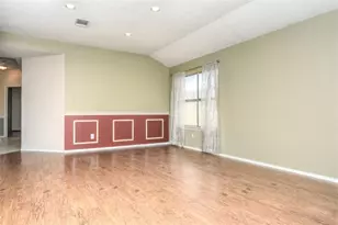 17820 Park Valley Dr, Round Rock, TX 78681 - Photo 3