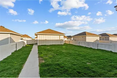 124 Fabion Street, Kyle, TX 78640 - Photo 17