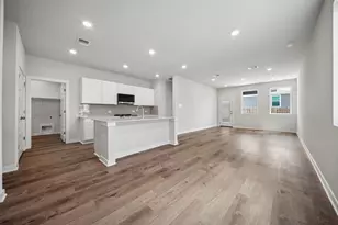156 Hornet St, Elgin, TX 78621 - Photo 3