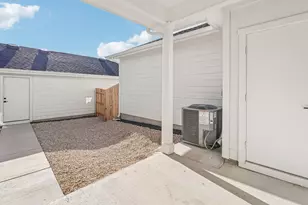 2523 Violet Theo Ln, Round Rock, TX 78665 - Photo 25