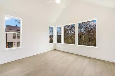 2211 E M Franklin Avenue #22, Austin, TX 78723 - Photo 7
