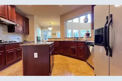 7908 Menler Drive, Austin, TX 78735 - Photo 5