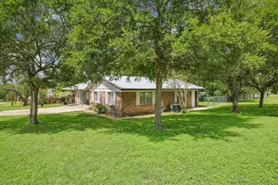500 S 2nd St, Pflugerville, TX 78660 - Photo 1