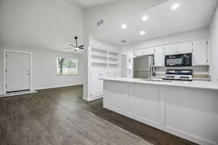 500 S 2nd St, Pflugerville, TX 78660 - Photo 3