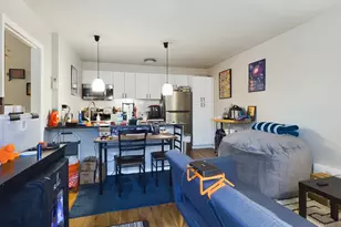 304 E 33rd St, Austin, TX 78705 - Photo 5