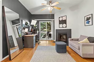 114 E 31st St, Austin, TX 78705 - Photo 3