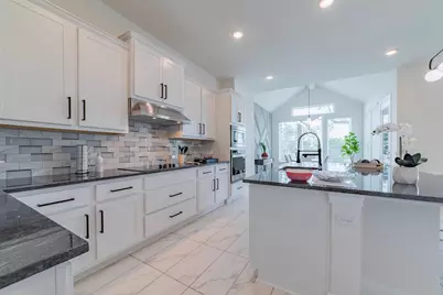 101 Woodstock Circle, Spicewood, TX 78669 - Photo 7