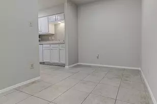 900 Sirocco Dr, Austin, TX 78745 - Photo 7