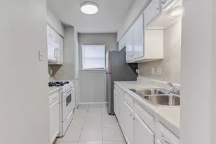 900 Sirocco Dr, Austin, TX 78745 - Photo 9