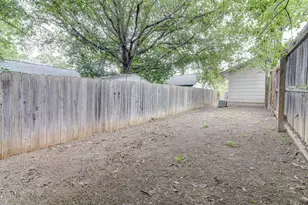 900 Sirocco Dr, Austin, TX 78745 - Photo 19