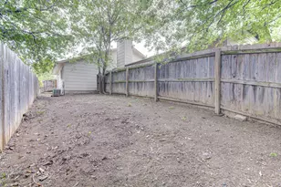 900 Sirocco Dr, Austin, TX 78745 - Photo 19