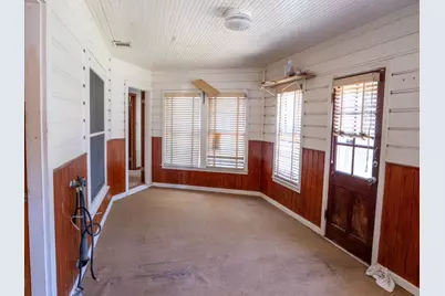 710 E Austin Avenue, Round Rock, TX 78664 - Photo 15